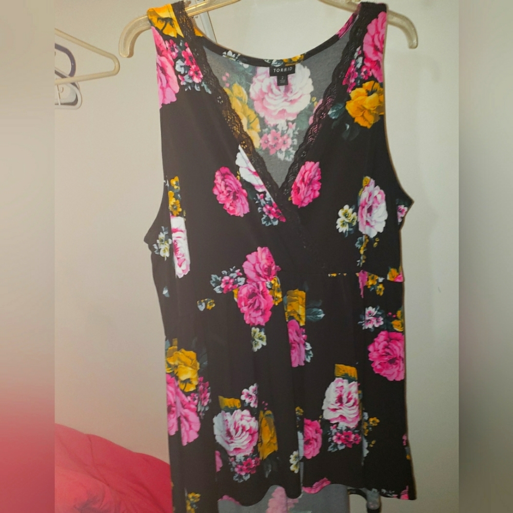 Torrid floral tank